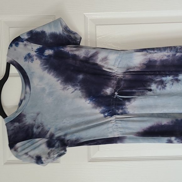 Tie-dyed T-shirt mini dress - Picture 2 of 4